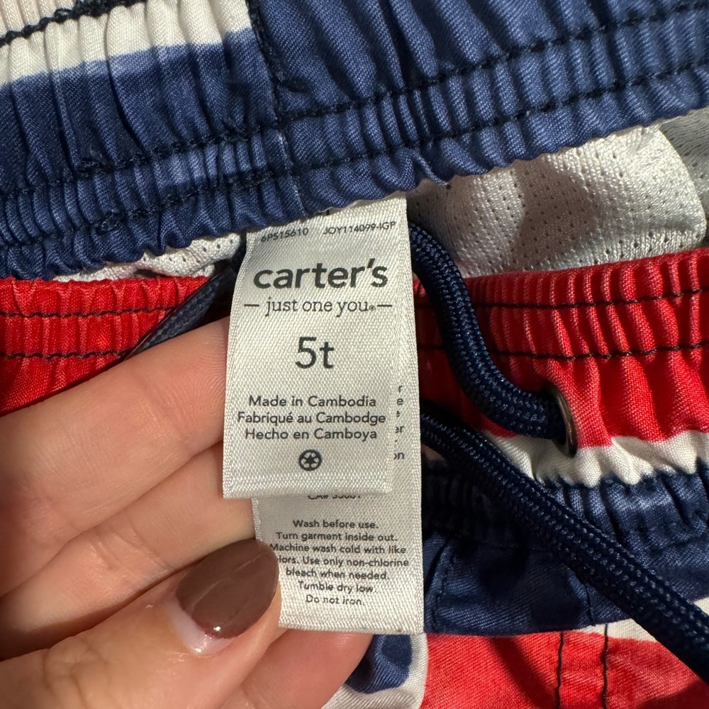 Carters Rash-guard and Trunks size 5T - Picture 3 of 4